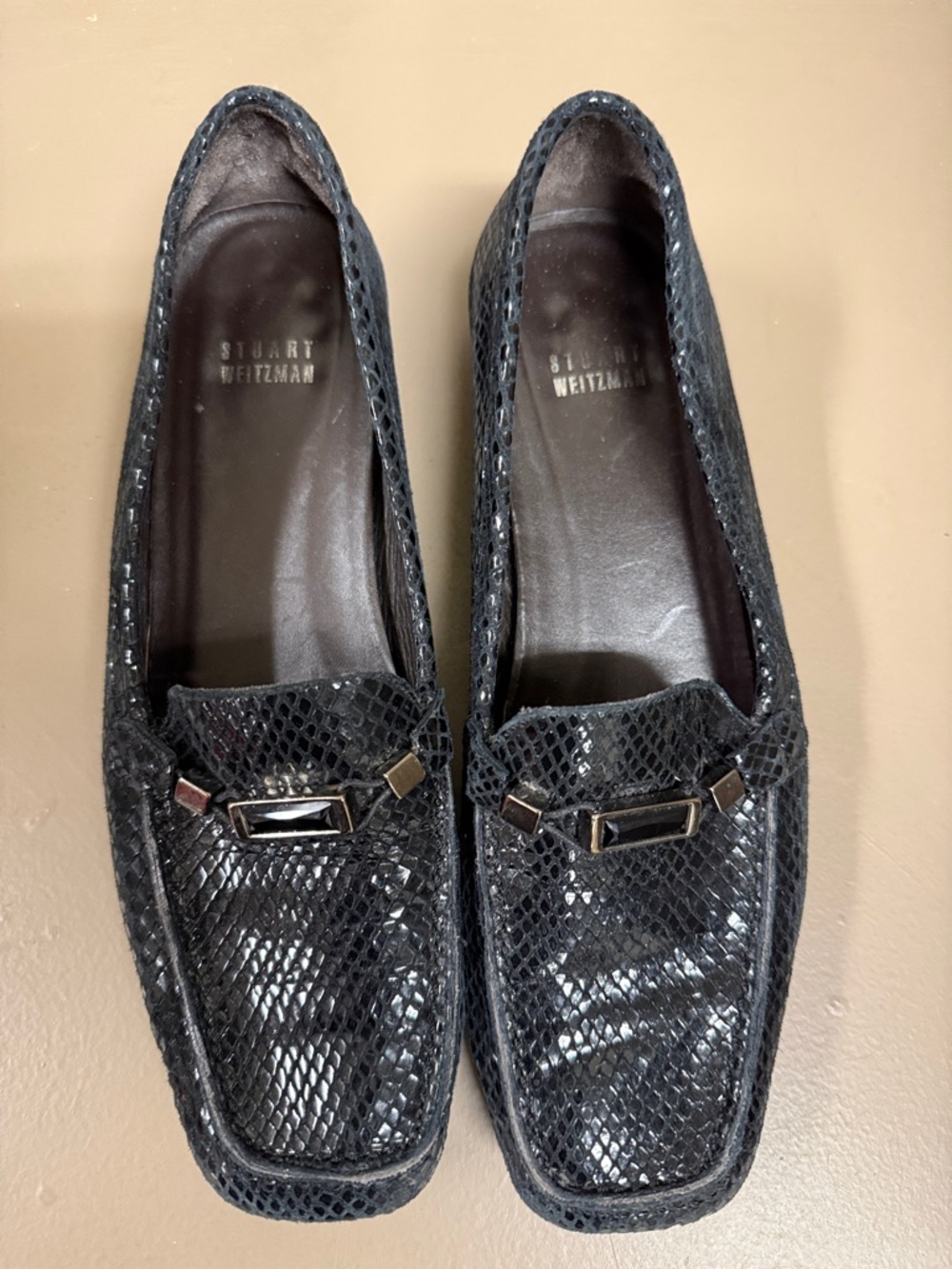 Stuart Weitzman Shiny Black Snakeskin Textured Leather Slip-On Loafers, Elegant